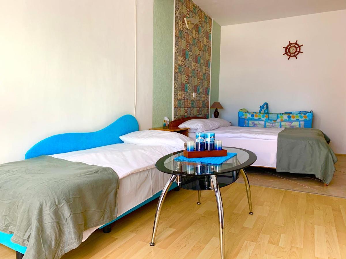 Sunray Guest House, Private Rooms & Apartment With Lovely Sea View Varna Eksteriør billede